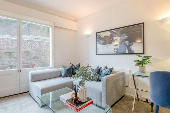 Flat to rent in Strathmore Court, Park Road, St John's Wood, London