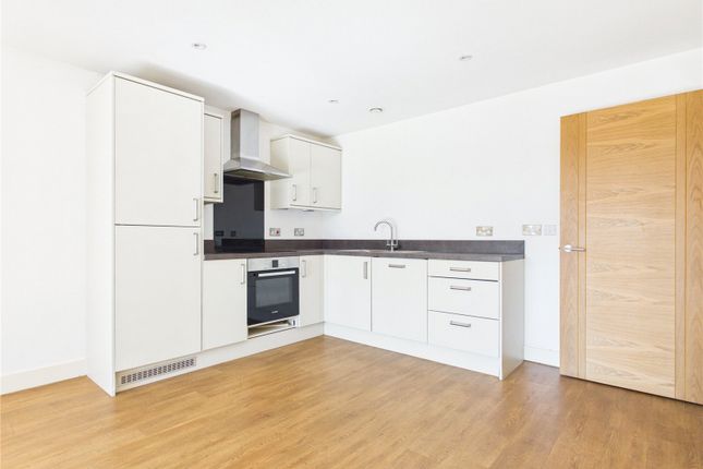 17, Coronation Court, Bristol photo 3