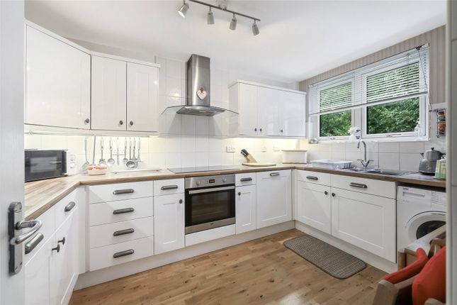 10, Ladywood Estate, Glasgow photo 3