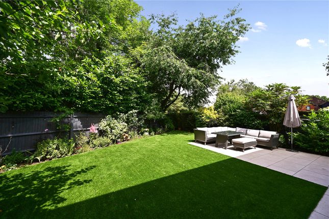 6, Shire Avenue, Hampshire photo 4