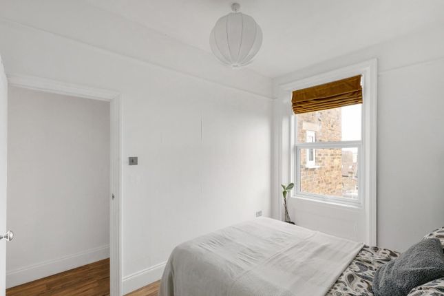 Flat for sale in Anerley Road, London