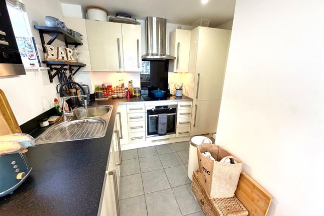 Flat 4, 235, Halfway Street, Sidcup photo 4