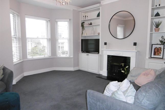 Flat to rent in Oxenden Street, Herne Bay