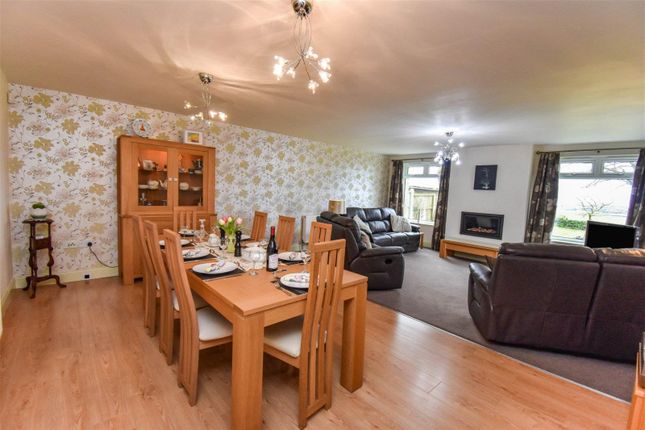 Bungalow for sale in Burton Road, Flixborough, Scunthorpe