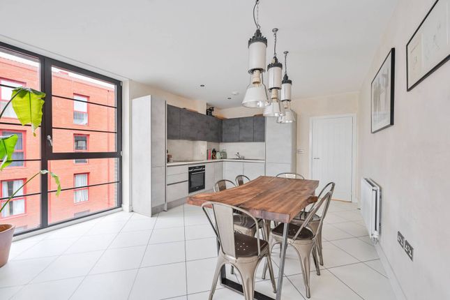 Flat for sale in Distillery Building, Tower Hamlets, London