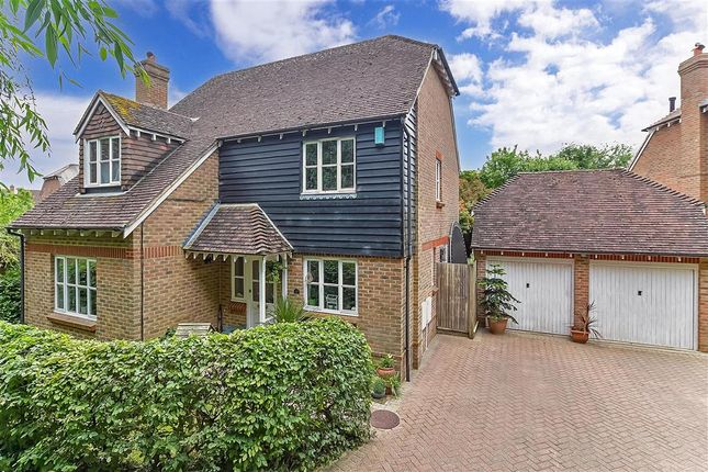 Thumbnail Detached house for sale in Goldings Close, Kings Hill, West Malling, Kent