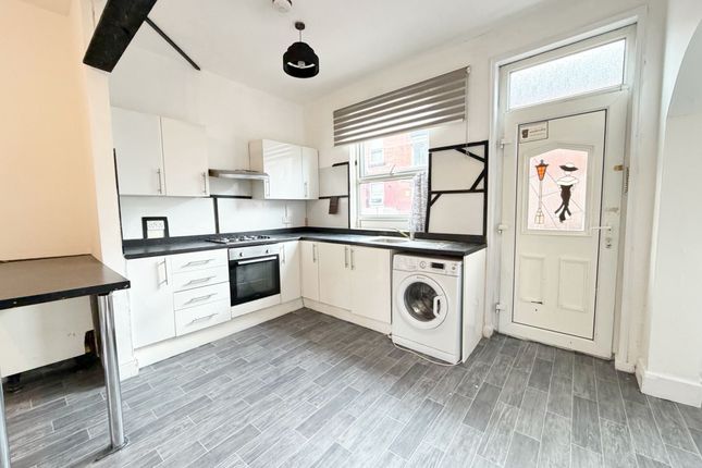 9 Colenso Mount, LEEDS photo 2