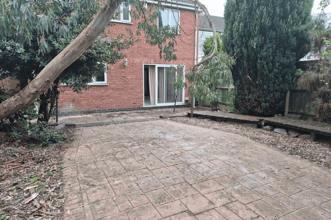 84A Torrington Avenue, Coventry photo 4