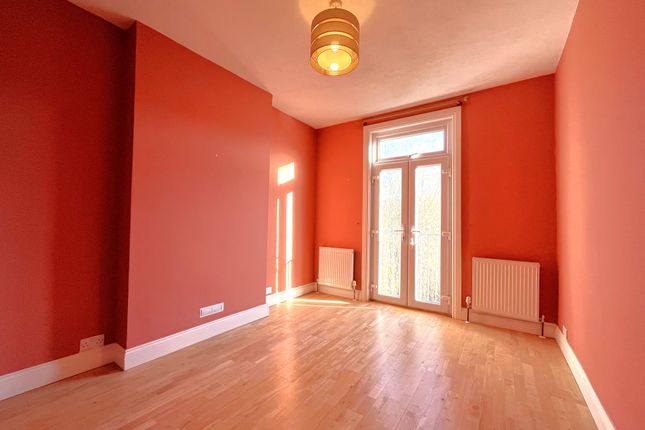 106, Ramuz Drive, Westcliff-on-Sea photo 3