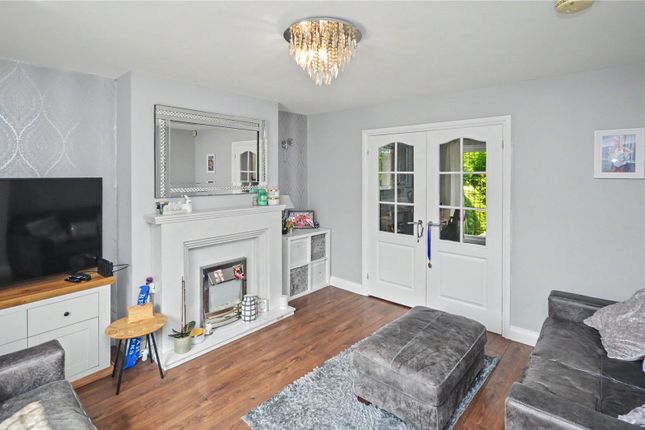 53, Sunnyview Gardens, West Yorkshire photo 4