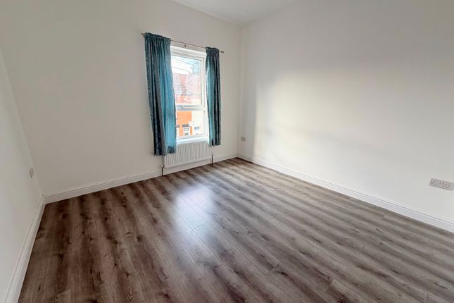 160 Nicholls Street, Coventry photo 4
