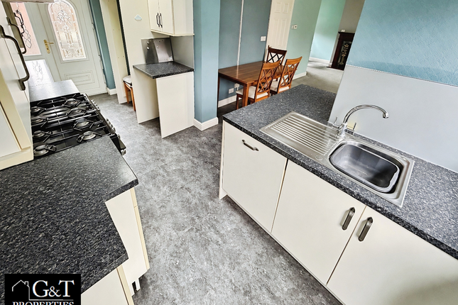 61 School Road, Brierley Hill photo 3