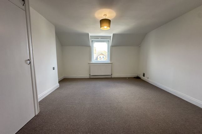 Flat 4 15, Ingles Road, Folkestone photo 4