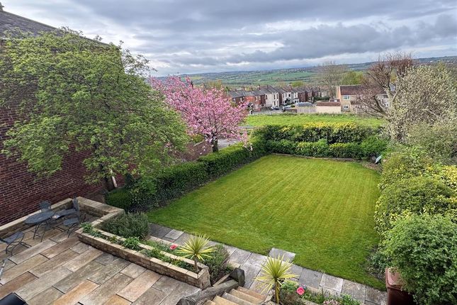 Runtlings House, Westfield, Ossett photo 2