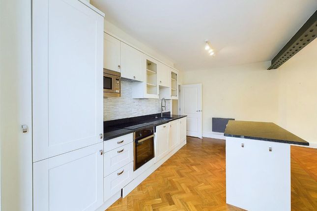 Apt 5, Rockside Hall, Matlock photo 4