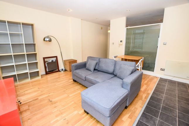 Flat 2, 60A Oldham Street, Manchester, M4 1LE - listing photo