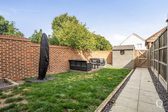 30, Hop Garden Crescent, Sittingbourne photo 4