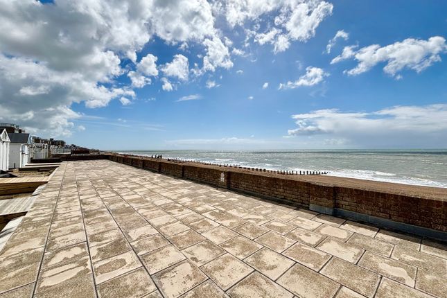 79, South Cliff Chalets, Bexhill on Sea photo 4