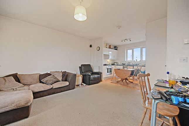 Flat for sale in Dixon Way, London
