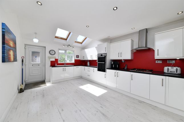 36, Green Street, Stevenage photo 2