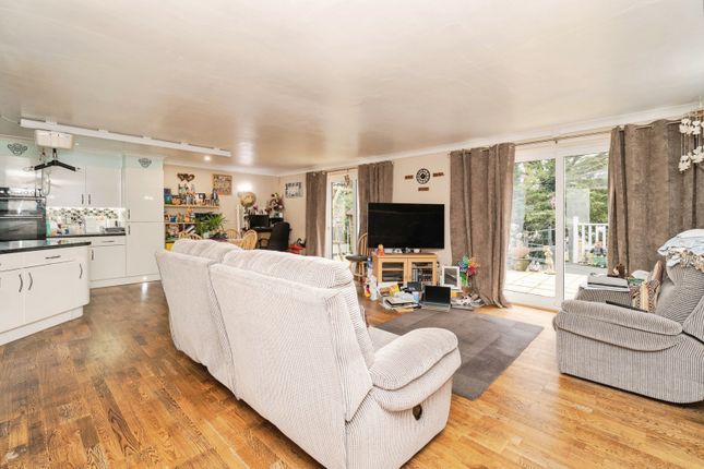 Rosebank, 11, Hill Close, Norfolk photo 2