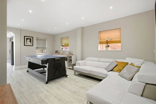 3, Hawkewood Road, Lower Sunbury photo 4