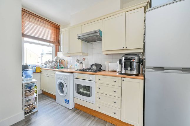 Flat to rent in Chiswick Lane, Chiswick, London