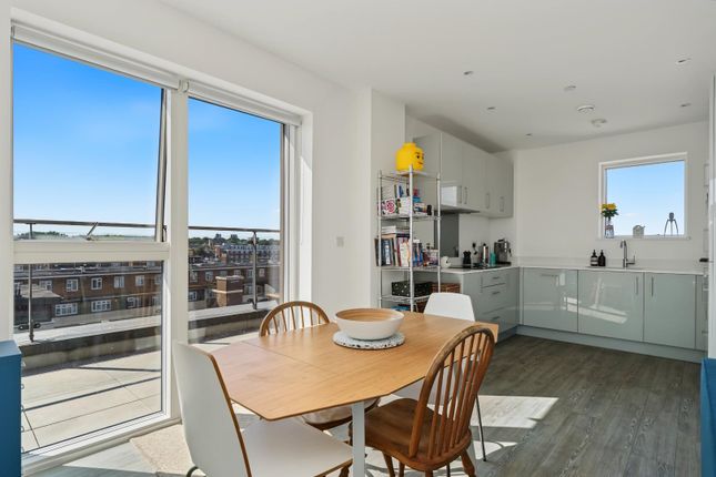 Apartment 56, Walrond House, Matthias Road, London photo 2