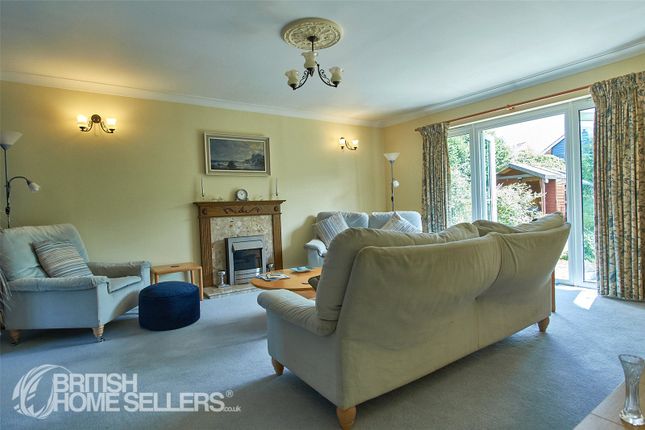 8, Beatrice Way, Wiltshire photo 4