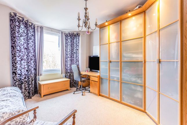 End terrace house for sale in Solway Road, London