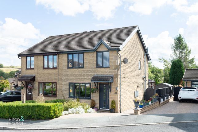 Leyland Close