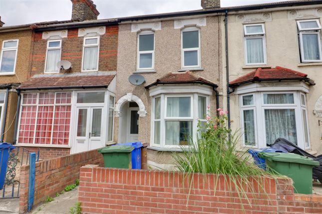 Thumbnail Terraced house for sale in London Road, Grays
