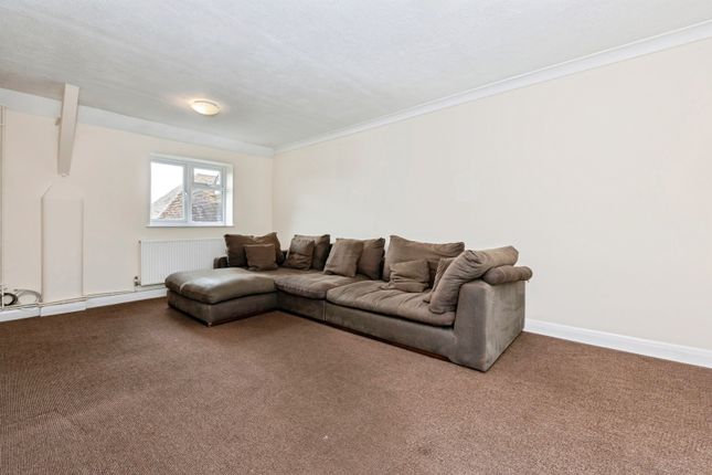 19, Gorringe Avenue, Kent photo 2