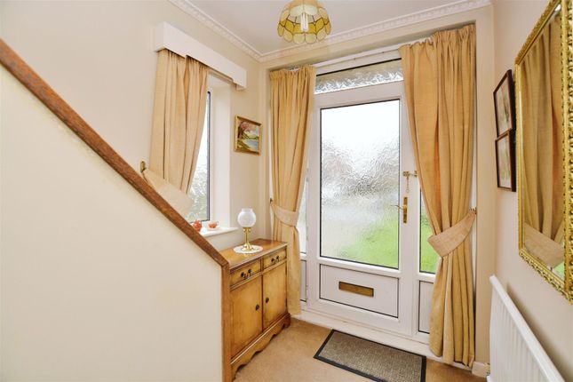 Semi-detached house for sale in Wynmoor Road, Scunthorpe