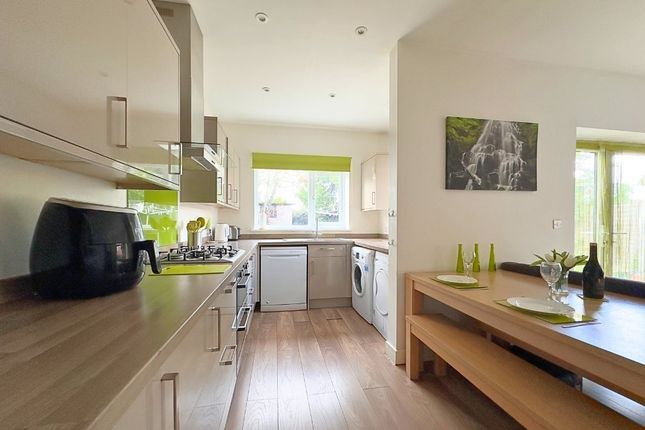 Room 1, 89 Long Lane, Kent photo 4