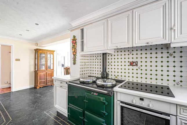 5, Marlborough Avenue, Torquay photo 4
