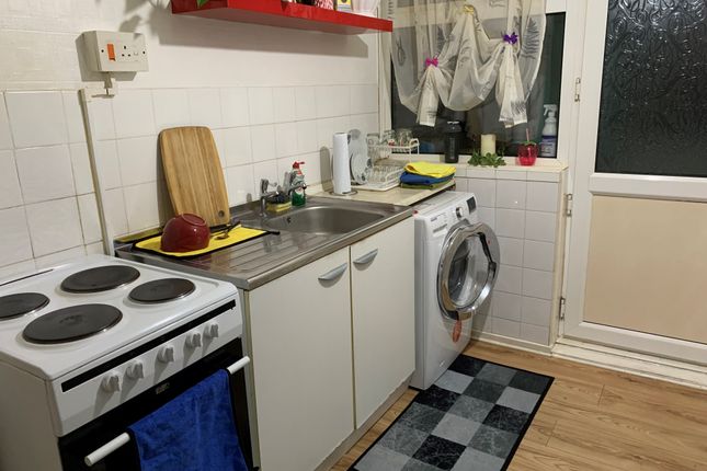 440A, Southampton photo 4