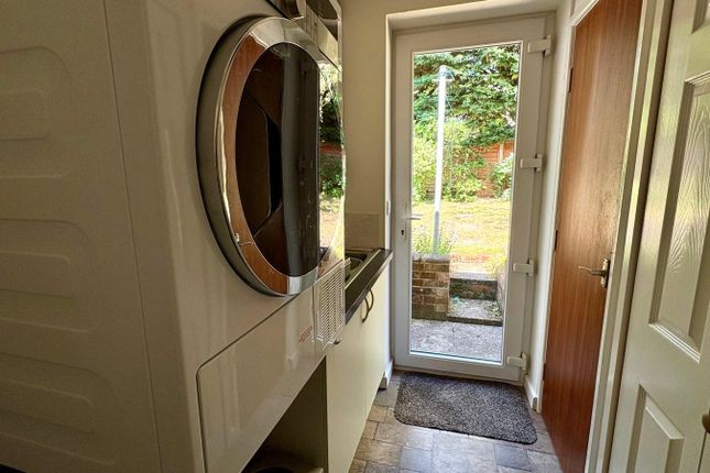 8, Raleigh Road, Devon photo 4