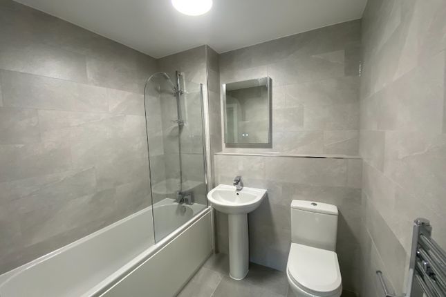 Flat to rent in Darnley Lodge, 74A Darnley Road, Gravesend, Kent