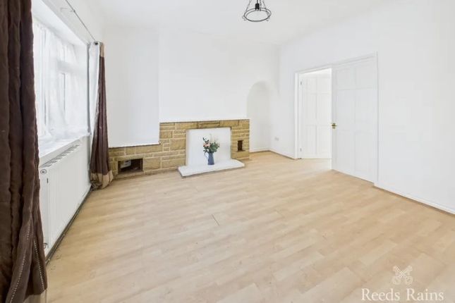 4 Dundas Street, New Marske, Redcar photo 3