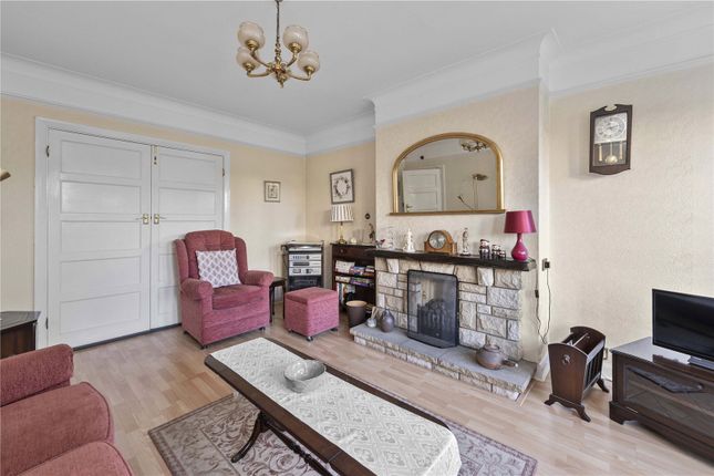 3, Marble Hill Gardens, St Margarets photo 4