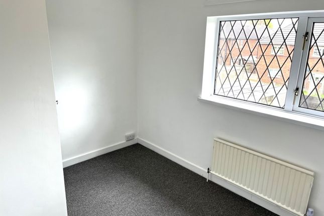 79, Emsworth Road, Staffordshire photo 2