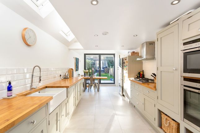 Thumbnail Semi Detached House To Rent In Elm Road Windsor Thumbnail Semi Detached House To Rent In Elm Road Windsor