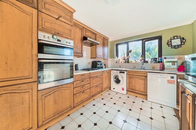 1A, Pembroke Road, Coxheath photo 4