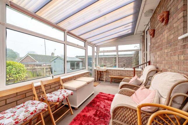 12 Mayfield Avenue, Lowestoft photo 3
