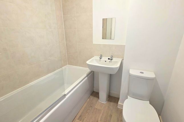 9, Whittle Road, Sleaford photo 4