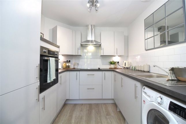 New Flats,, Clinton Lodge, Lymington photo 3
