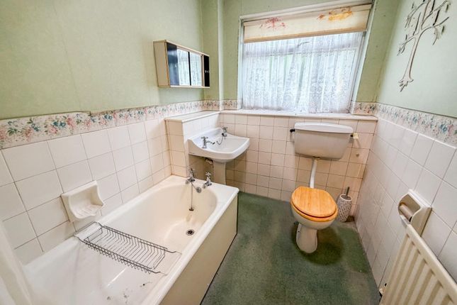 369, Gledhow Lane, Leeds photo 4