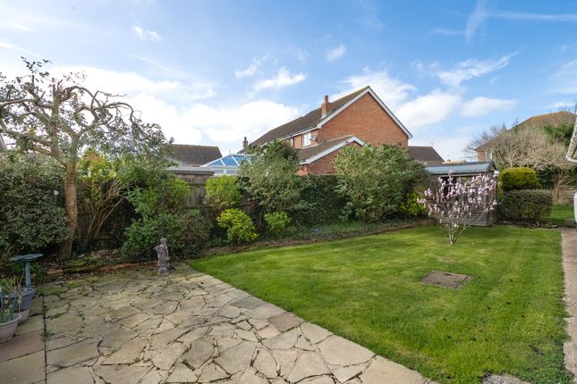 51 Sherwood Drive, Whitstable photo 2