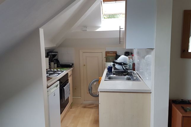 4, Southfield Rise, Paignton photo 2